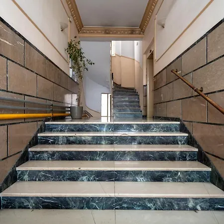 Classy In Koukaki, Walk To Metro & Acropolis *