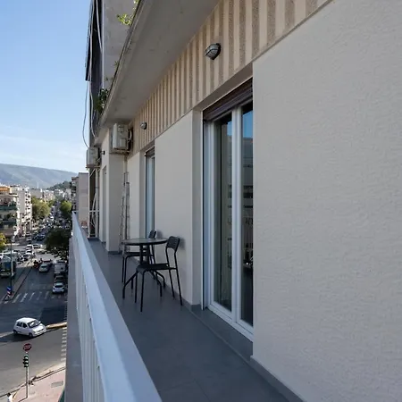 Classy In Koukaki, Walk To Metro & Acropolis Apartment